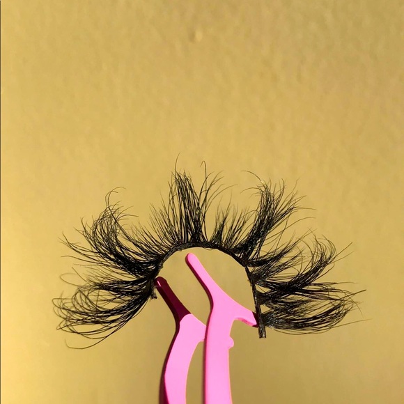 Fluffy Mink lashes - Picture 1 of 16